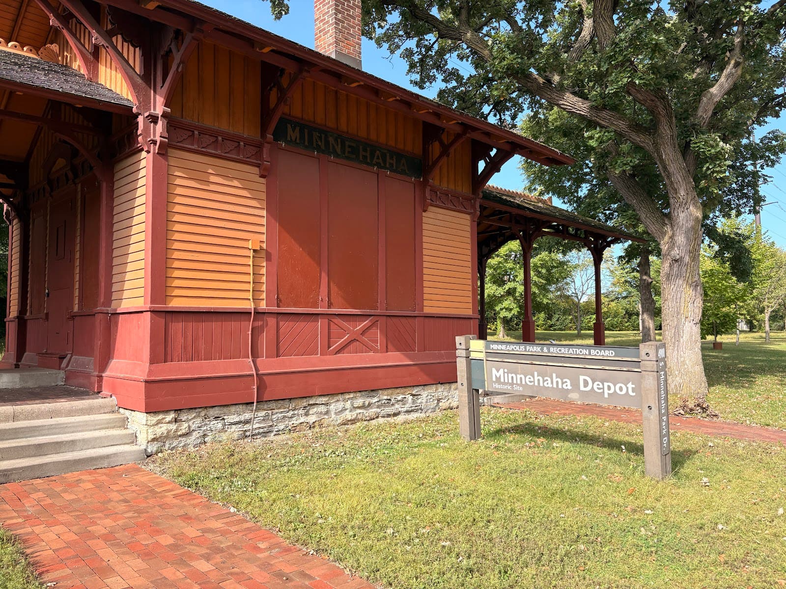 Minnehaha Depot - Image 1