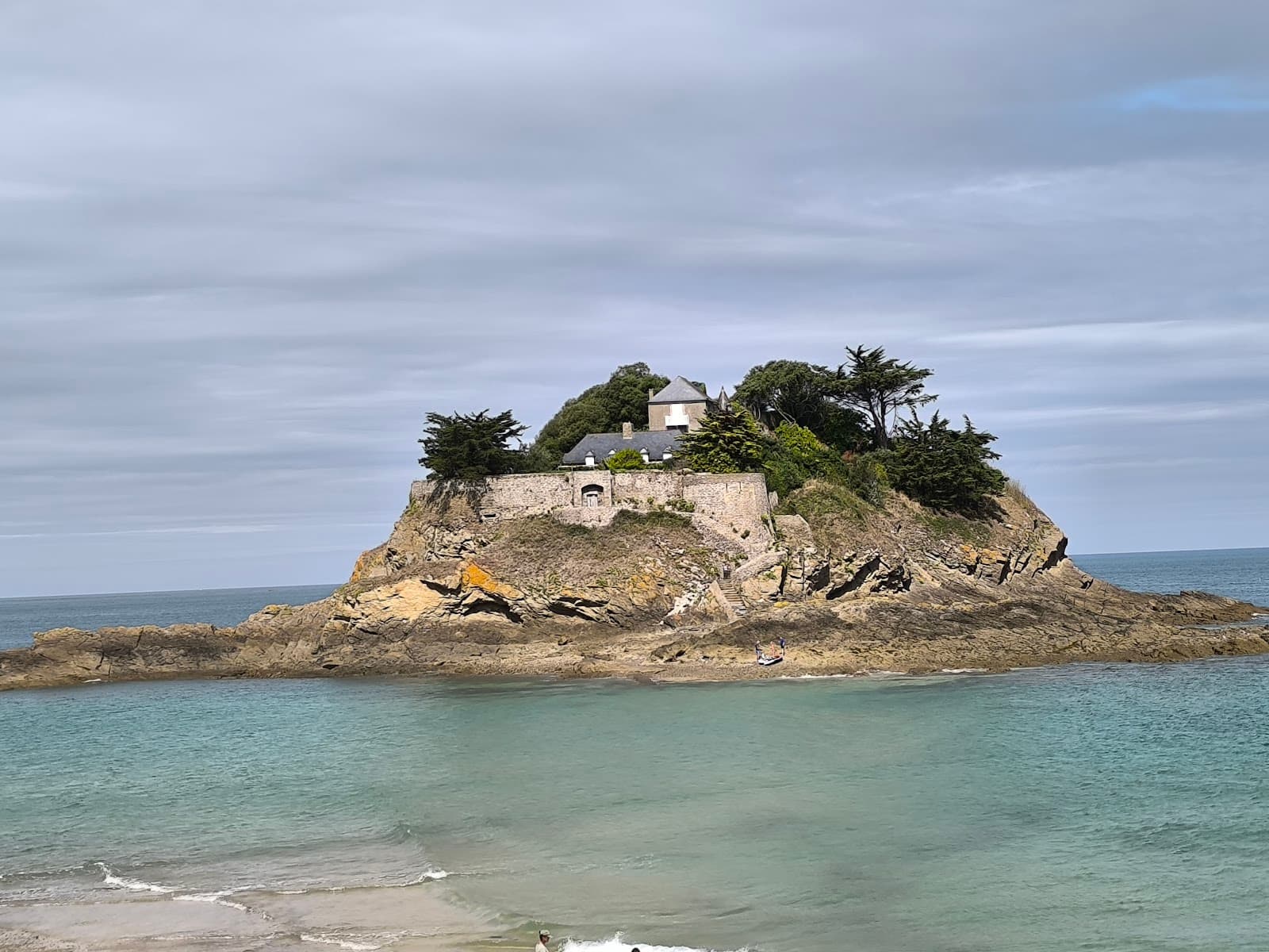 Saint-Coulomb and Anse du Guesclin - Image 1