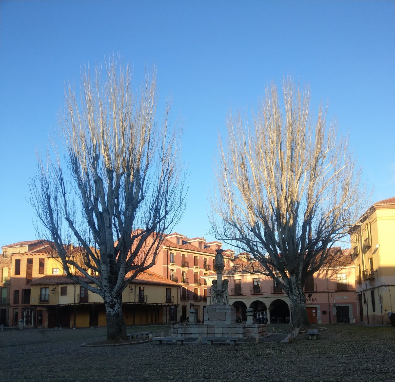 Las Carbajalas Convent - Image 1
