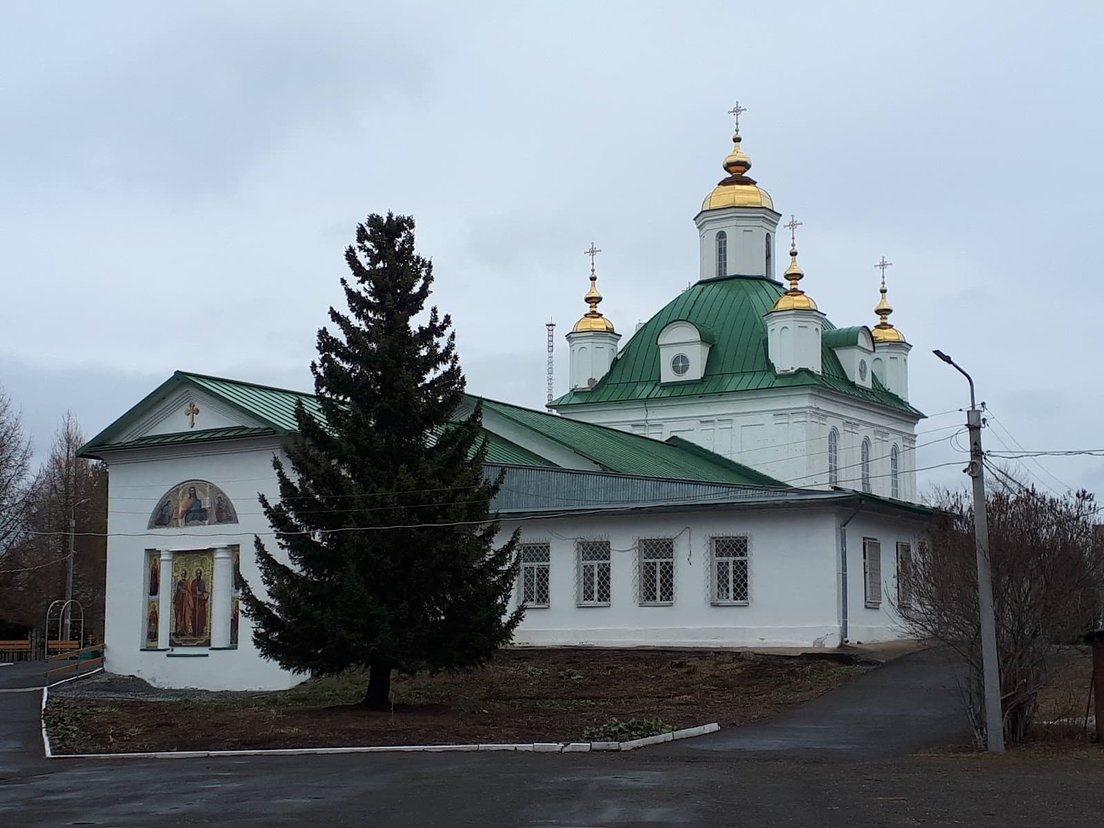 Peter and Paul Cathedral Motovilikha - Image 1