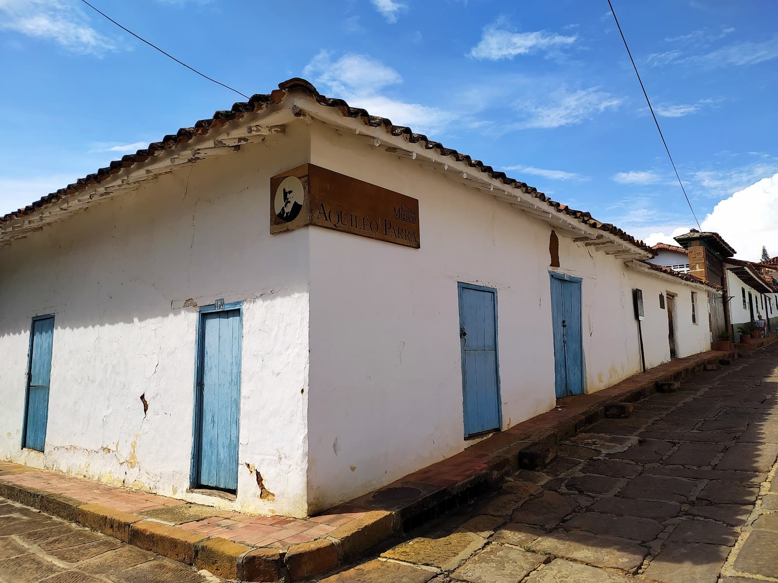 Casa de Aquileo Parra - Image 1