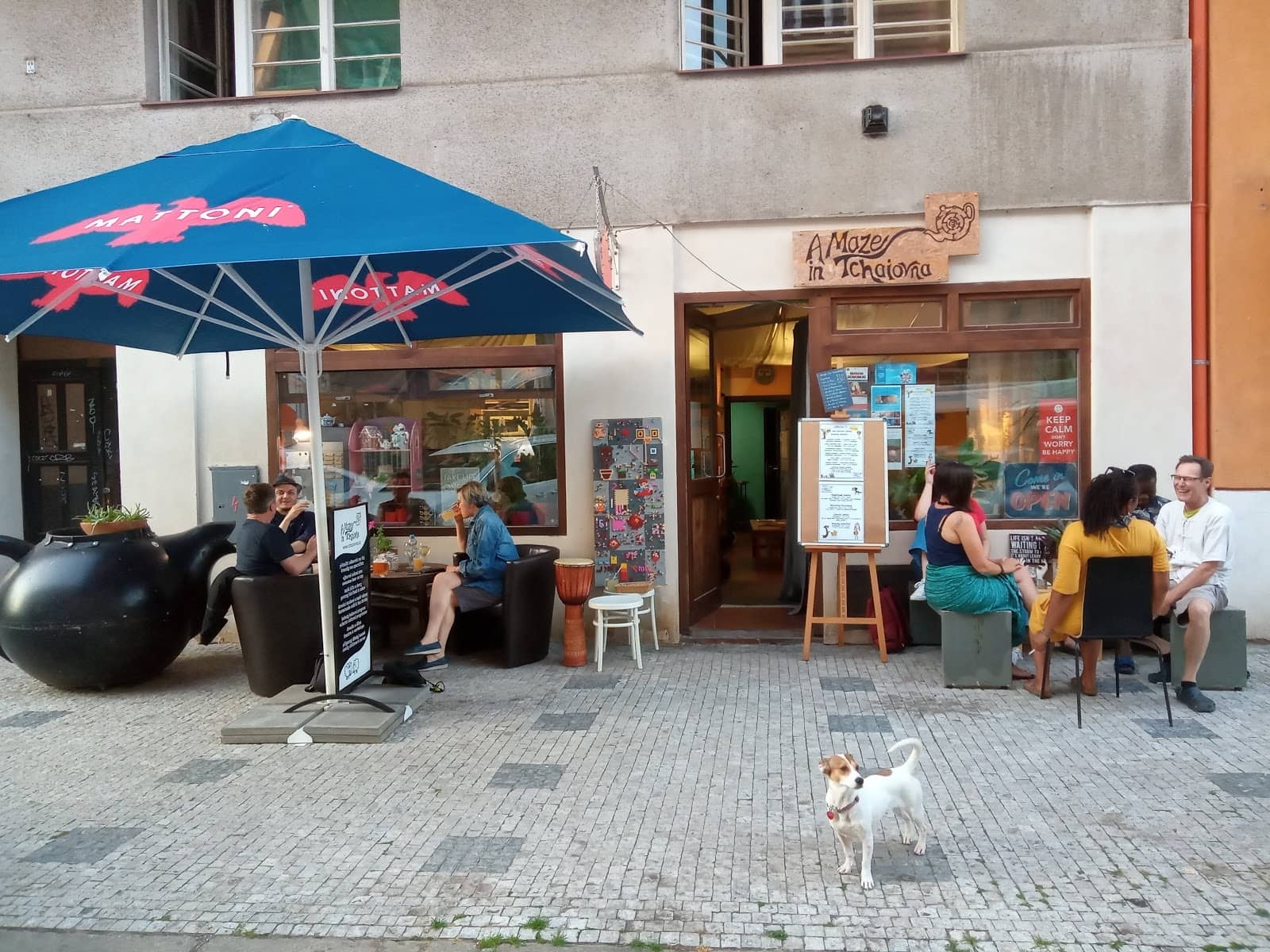 Artistic & Surreal Decor