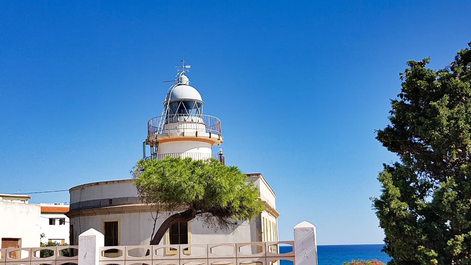 Faro de Oropesa del Mar - Image 1