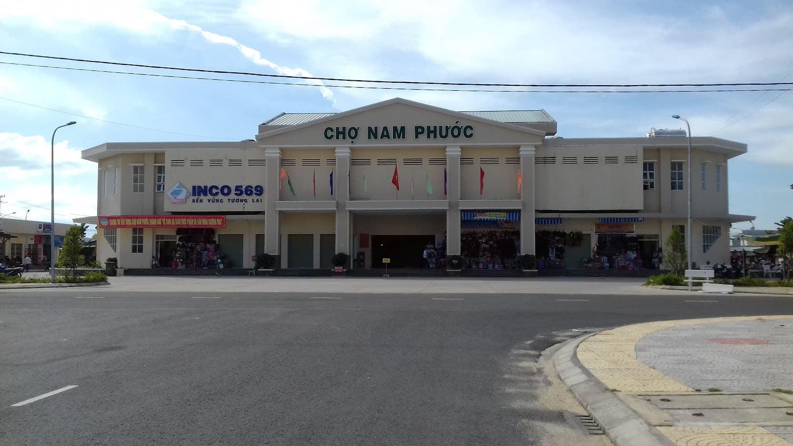 Nam Phuoc Market - Image 1