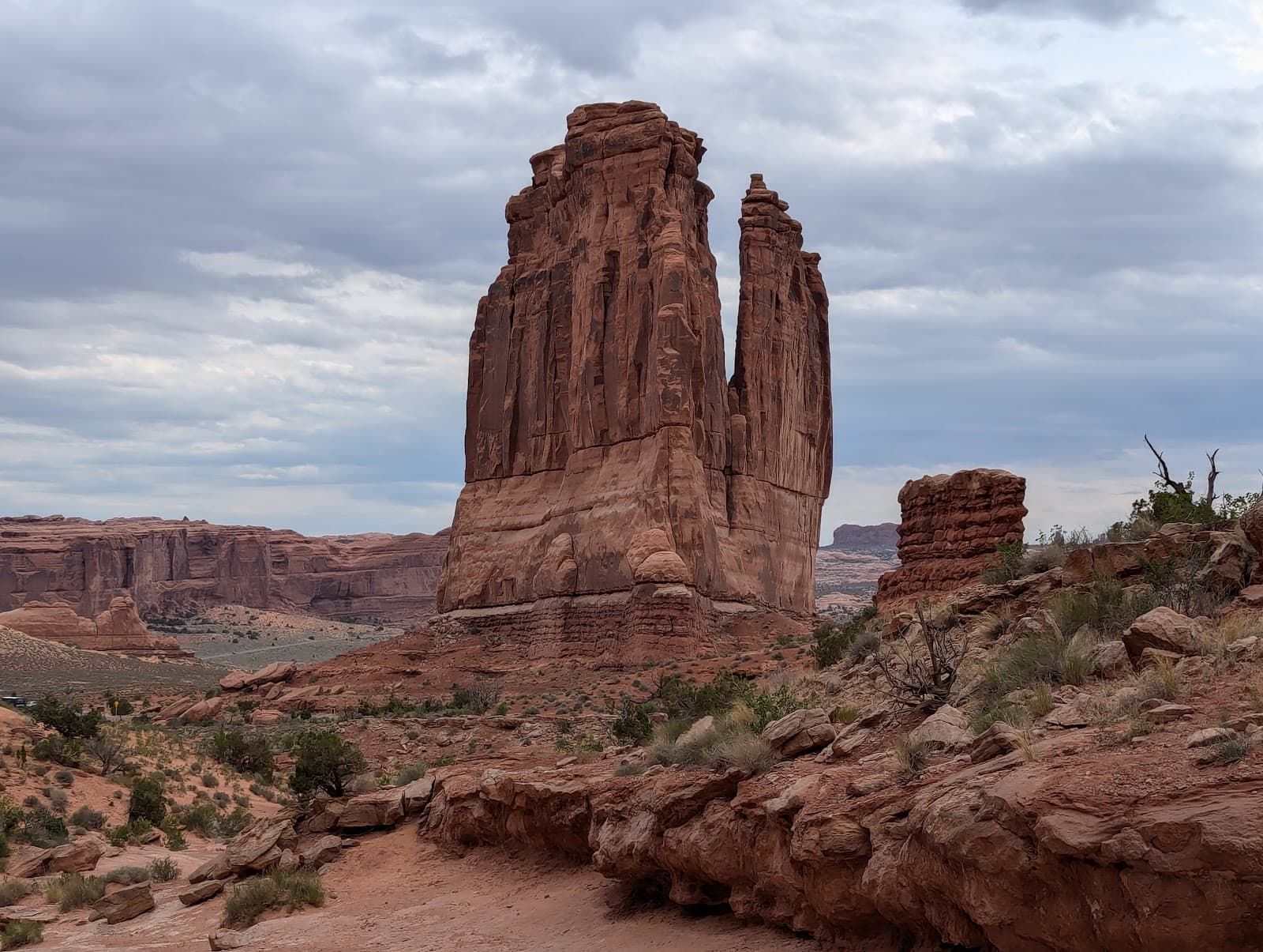 Park Avenue Trail Arches National Park Utah - Image 1