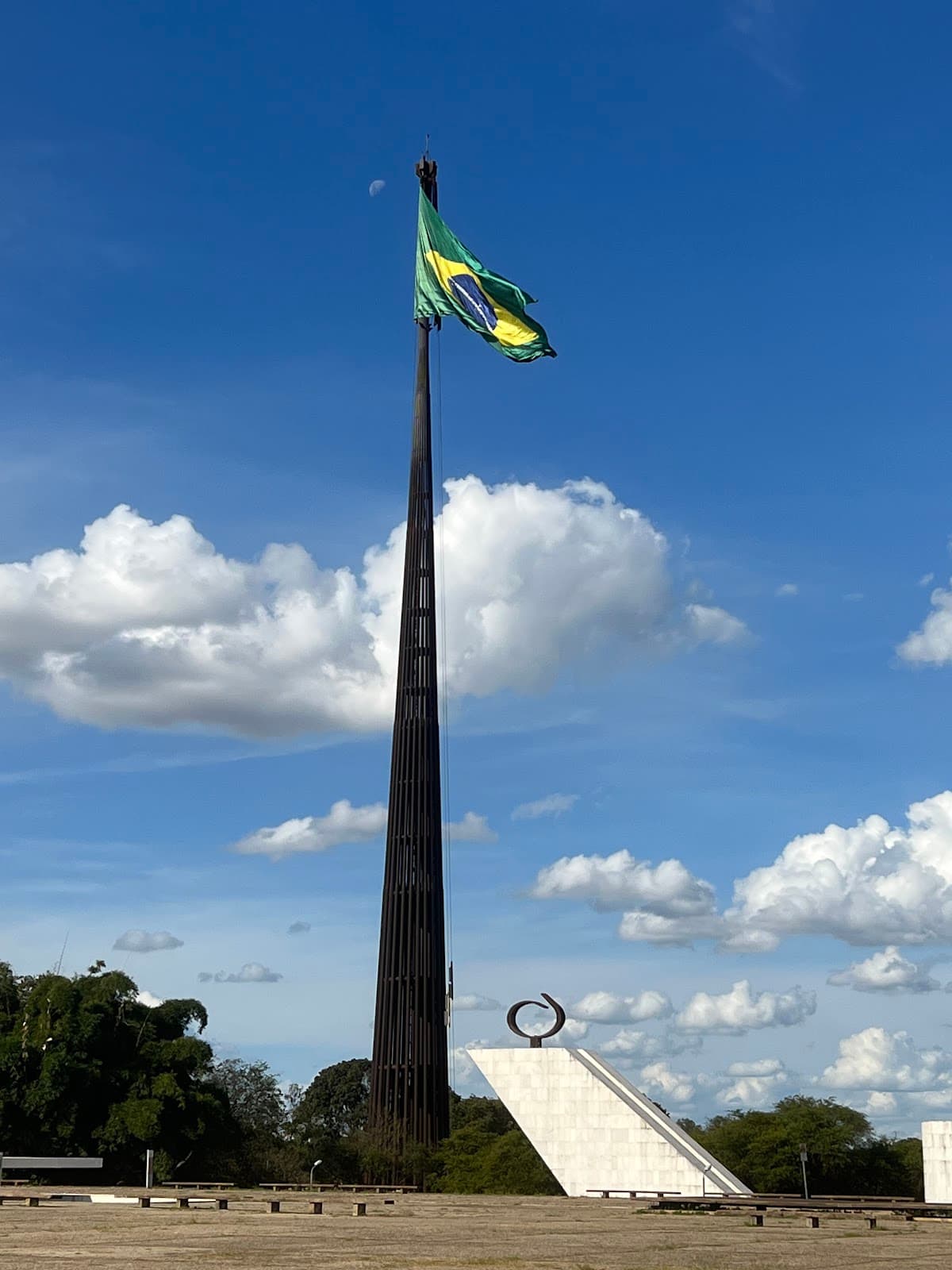 Mastro da Bandeira Nacional - Image 1