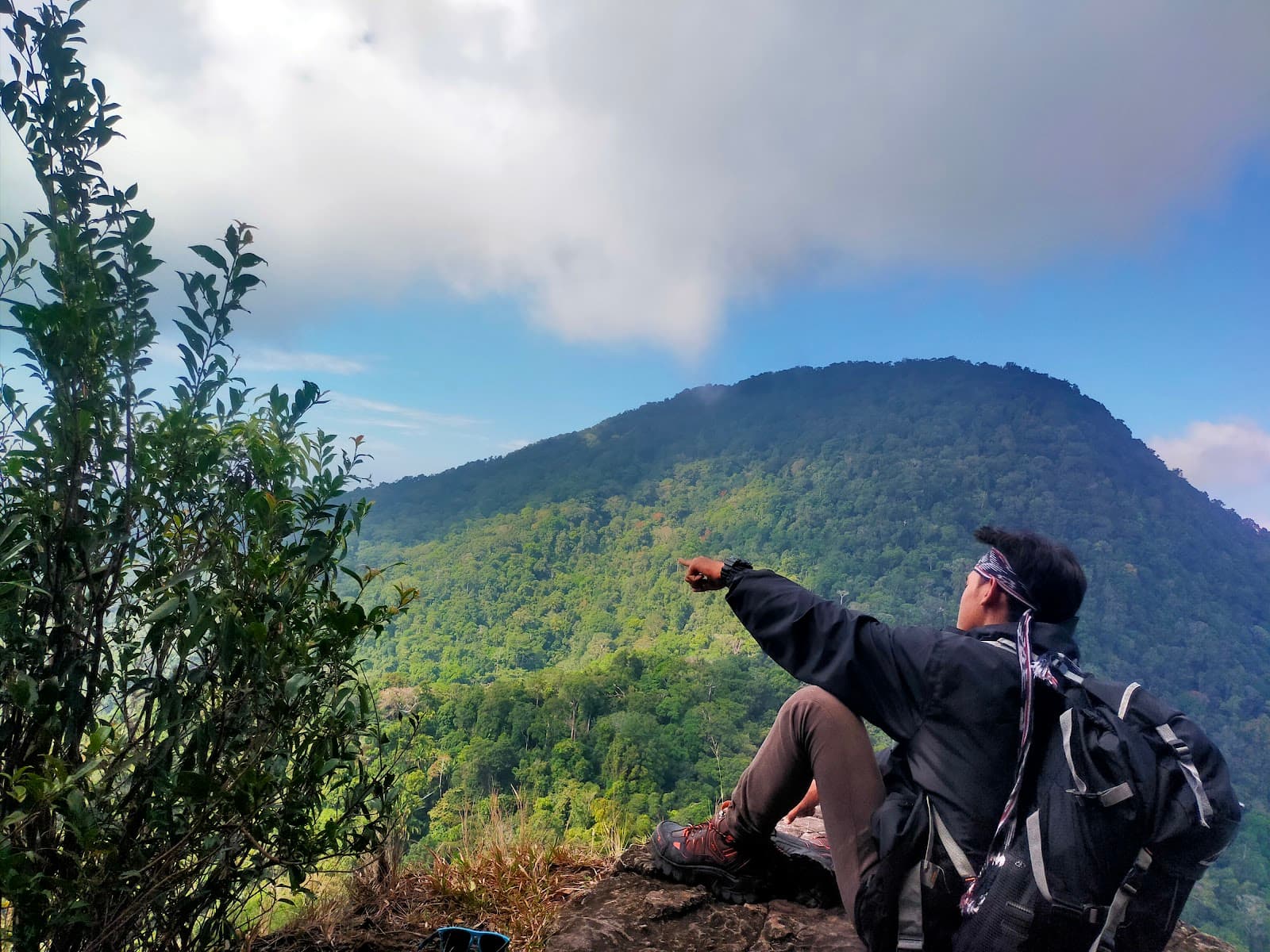 Gunung Poteng Viewpoint - Image 1
