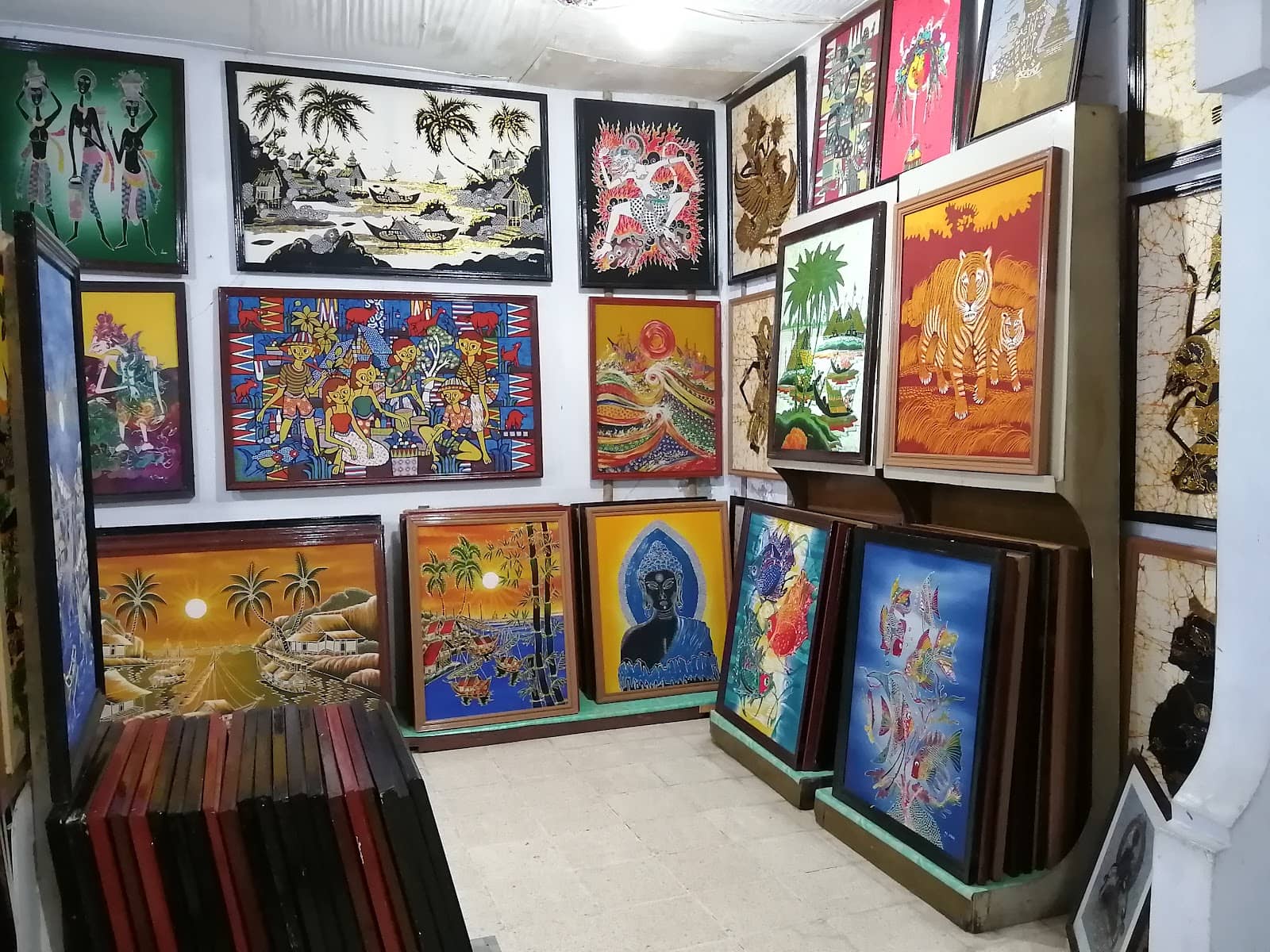 Observing Batik Artisans