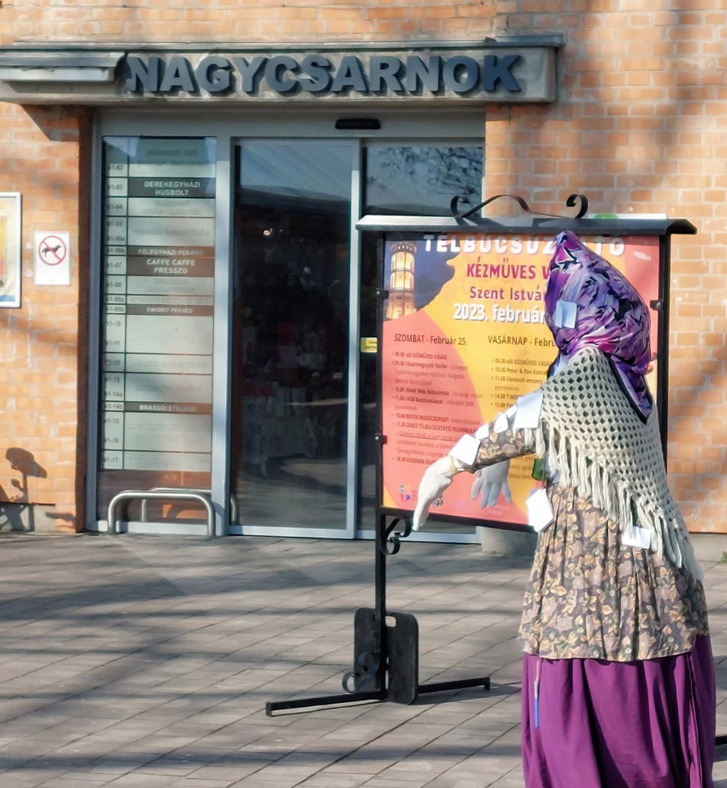 Mars tér Market Hall - Image 1