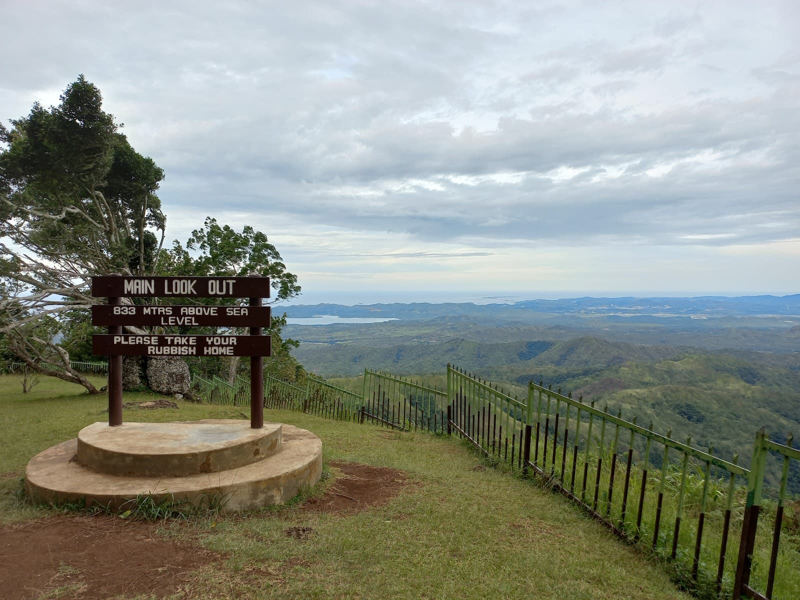 Rouna Lookout - Image 1