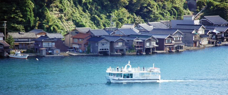Aso Bay Sightseeing Boat - Image 1