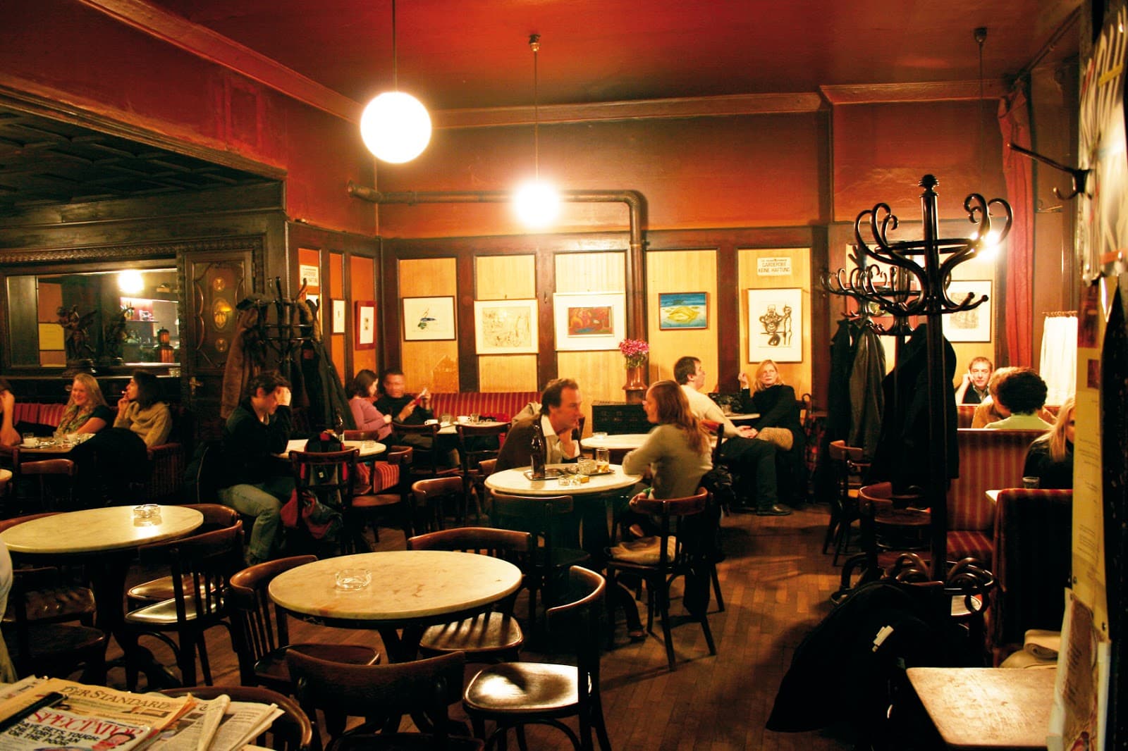 Café Hawelka - Image 1