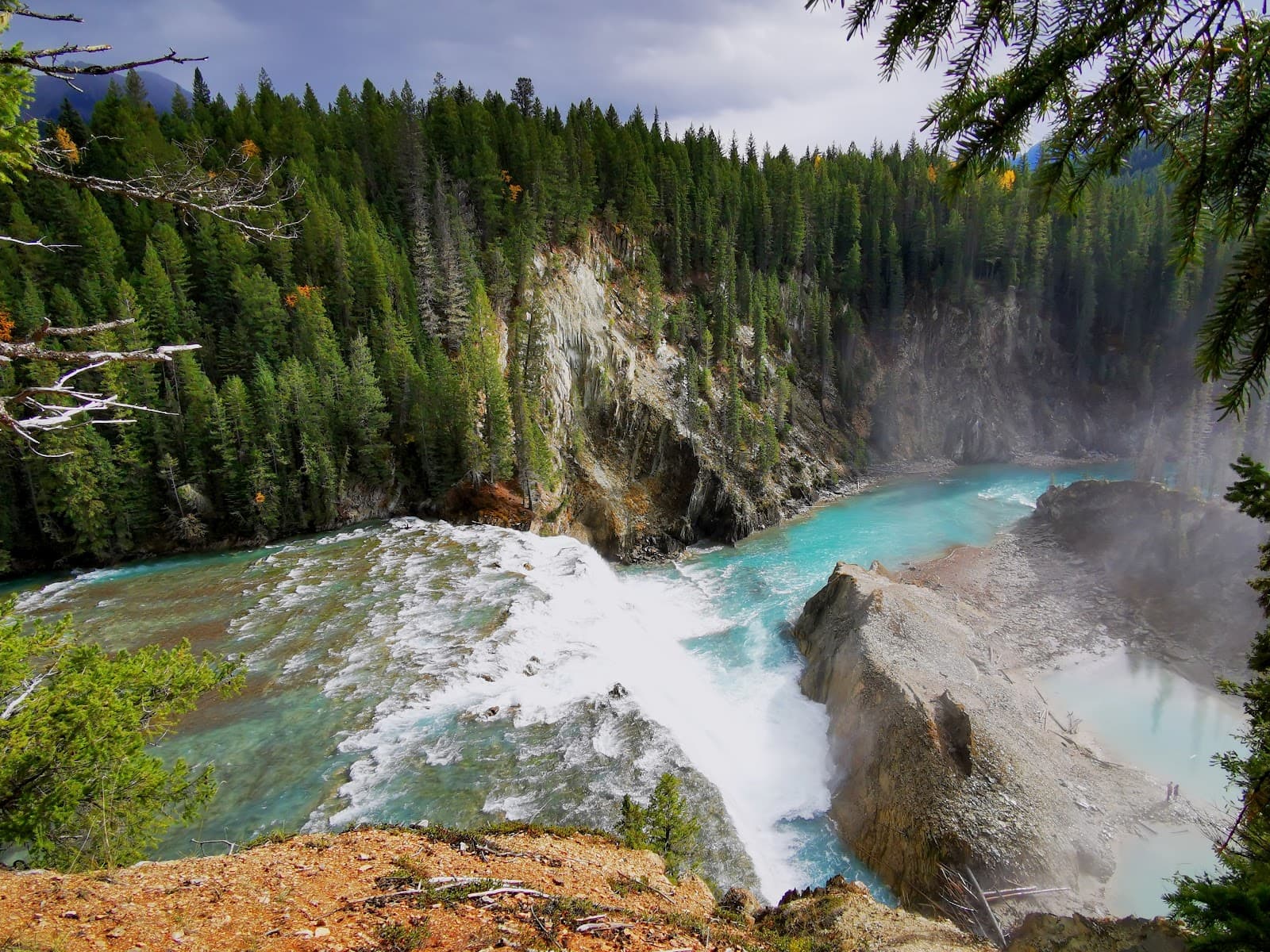 Wapta Falls Trailhead Yoho National Park - Image 1