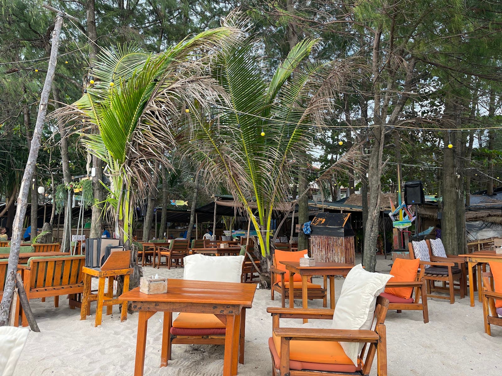 Smigo's Beach Bar - Image 1