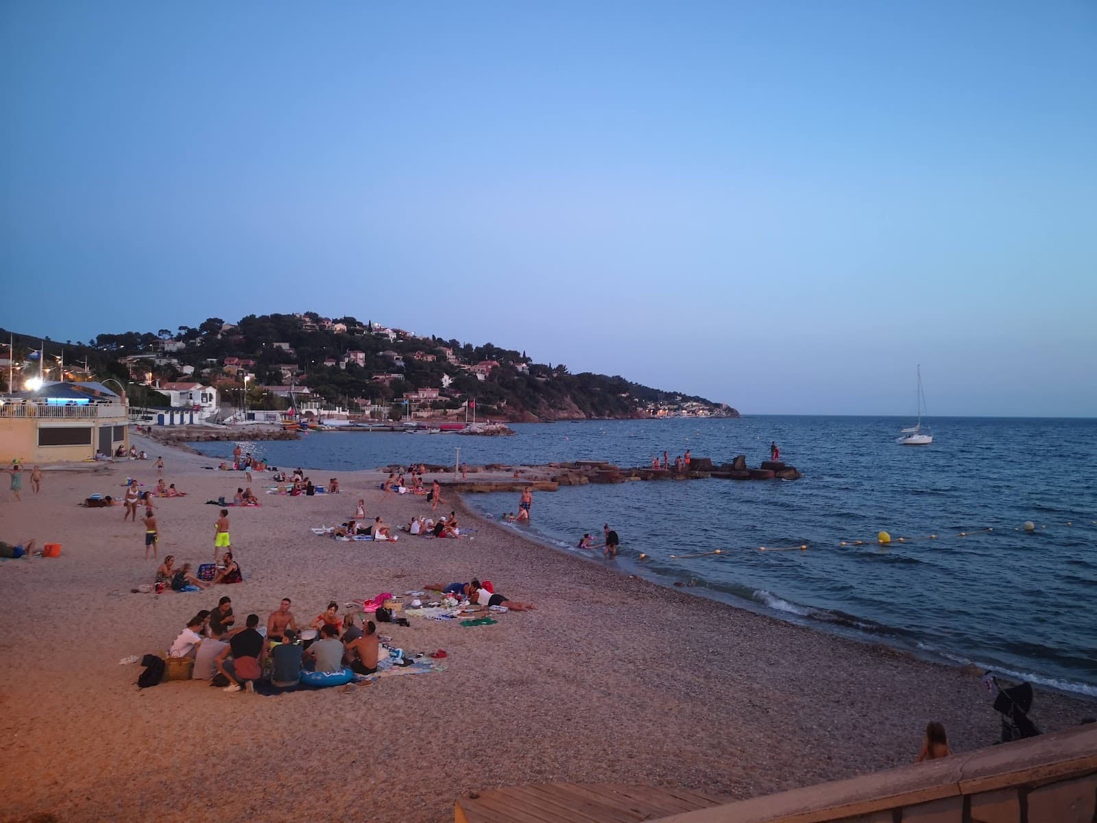 Plage de la Garonne Le Pradet - Image 1