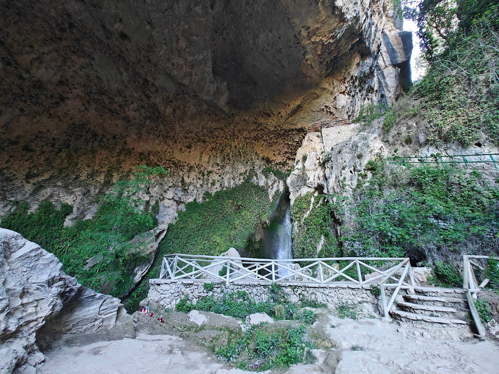 Cueva del Agua de Tíscar - Image 1