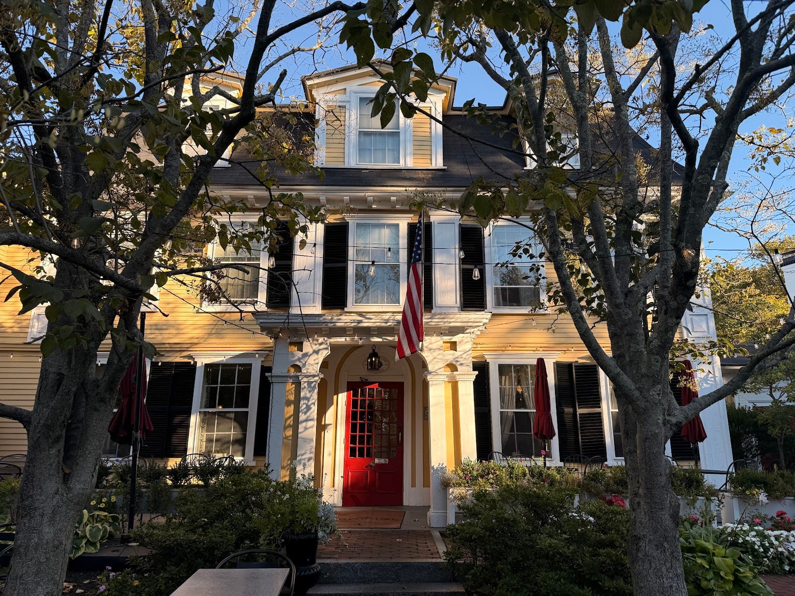 Concord Colonial Inn - Image 1