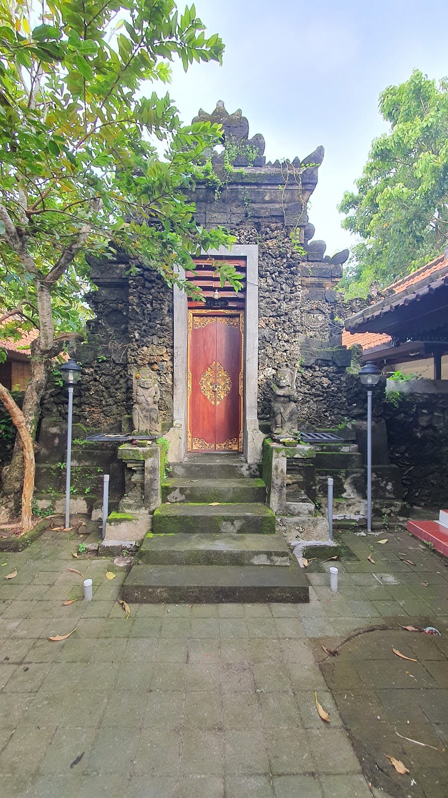 Pura Batu Jimbar - Image 1