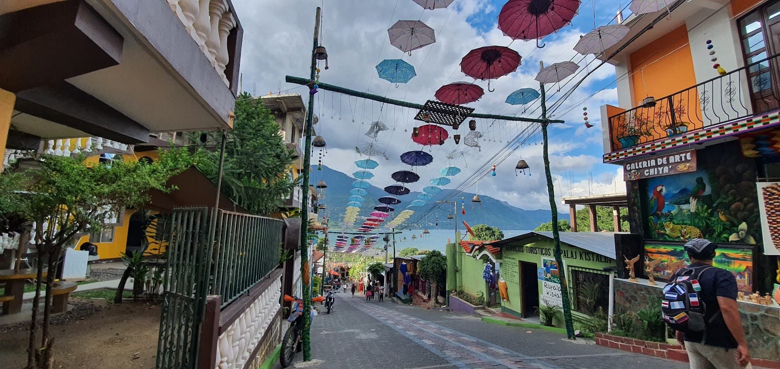 San Juan La Laguna - Image 1