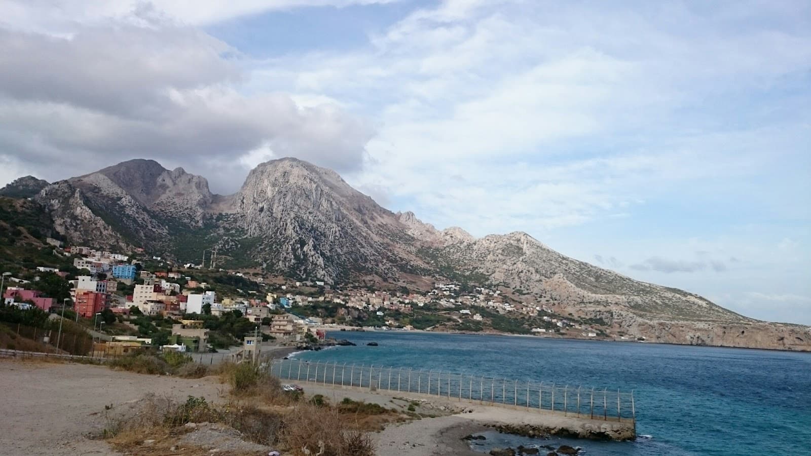 Benzú neighborhood - Image 1