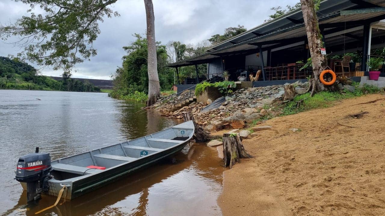 Leo Lodge Private Beach