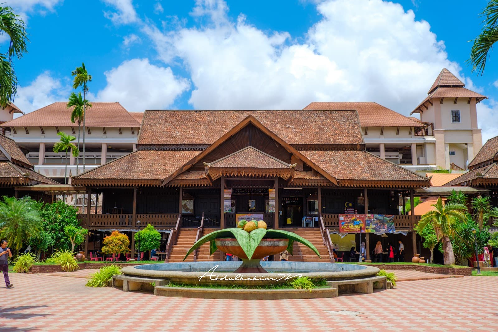 Handicraft Village & Craft Museum - Image 1