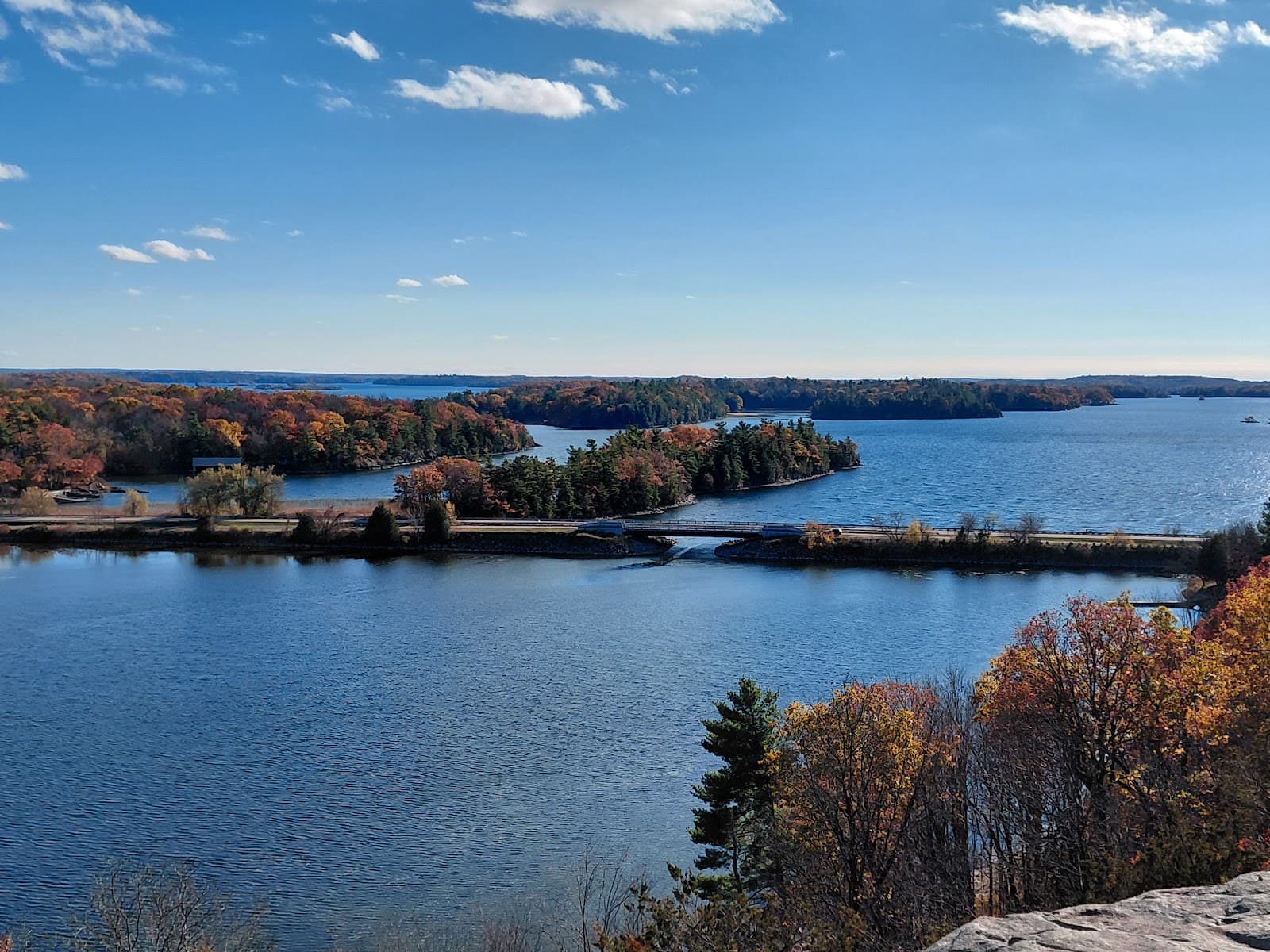 Landon Bay Centre & Lookout - Image 1