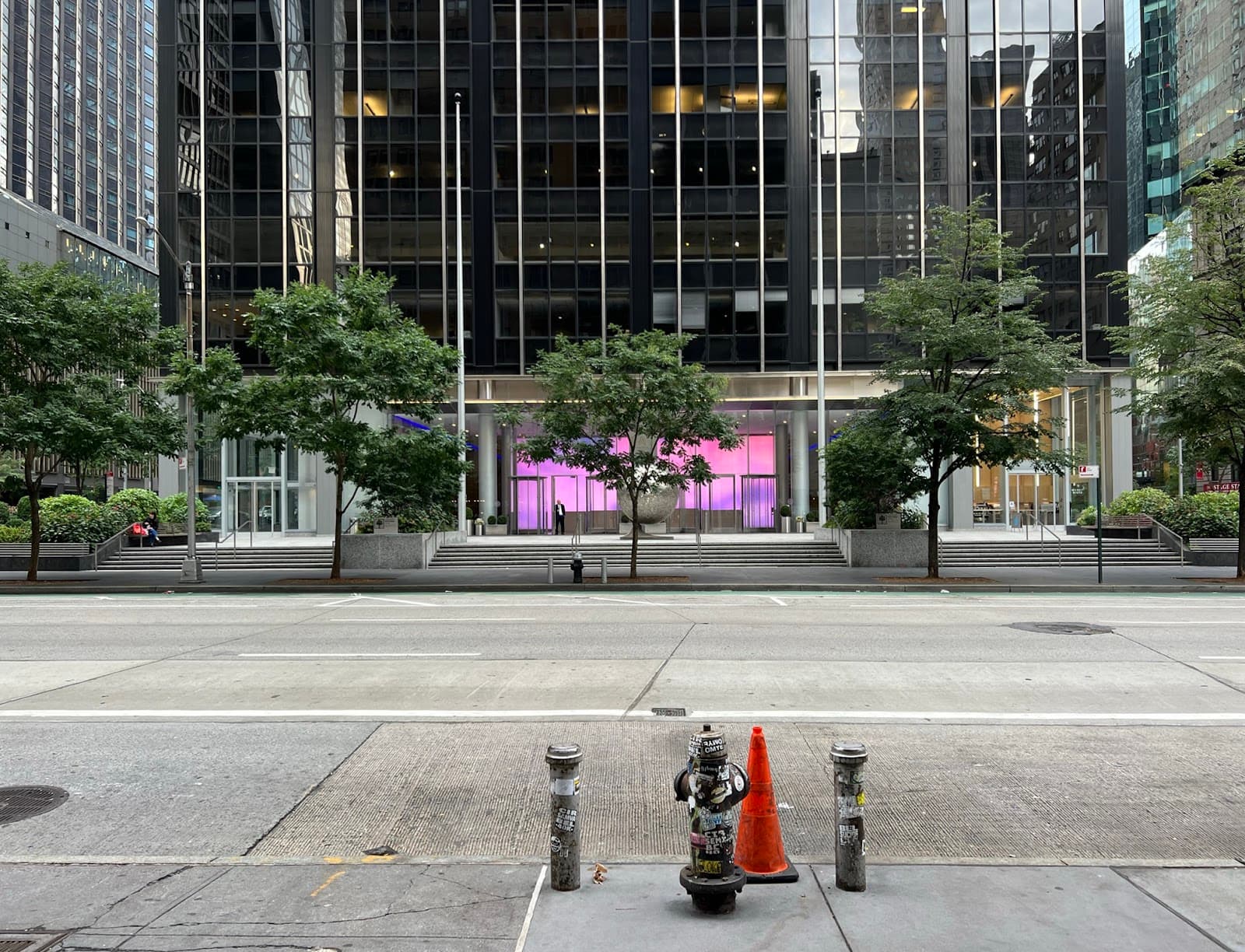 Fifth and Sixth Avenues 40th-53rd St Manhattan - Image 1