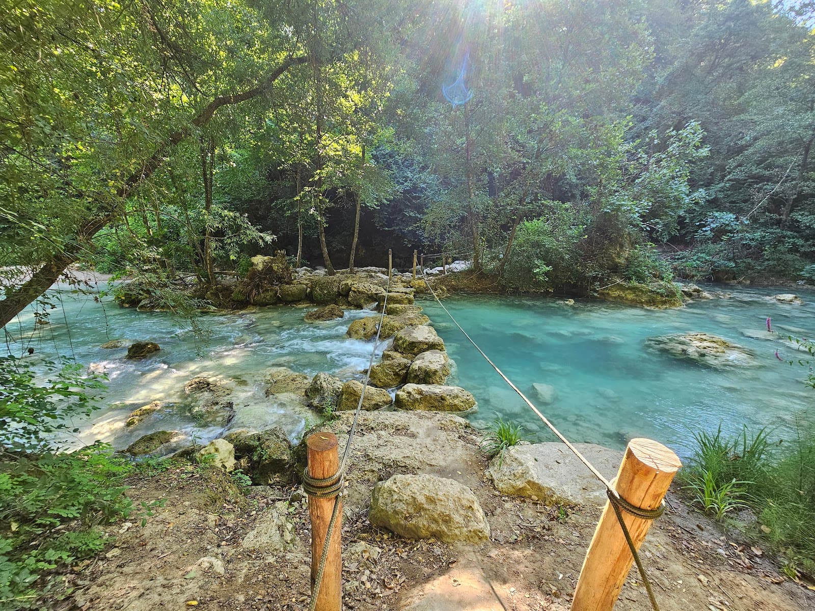 Sentier Elsa River Park - Image 1