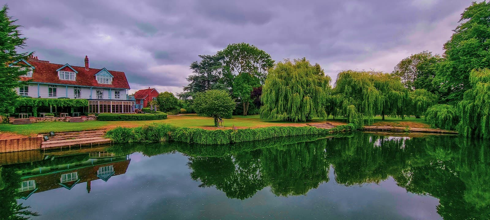 Sonning Village - Image 1