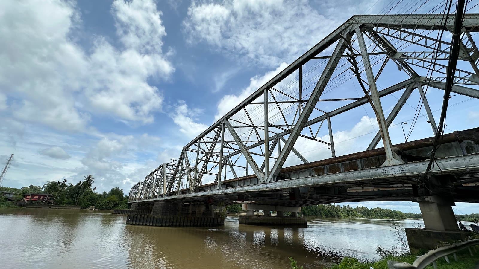 Tapee River Bridge - Image 1