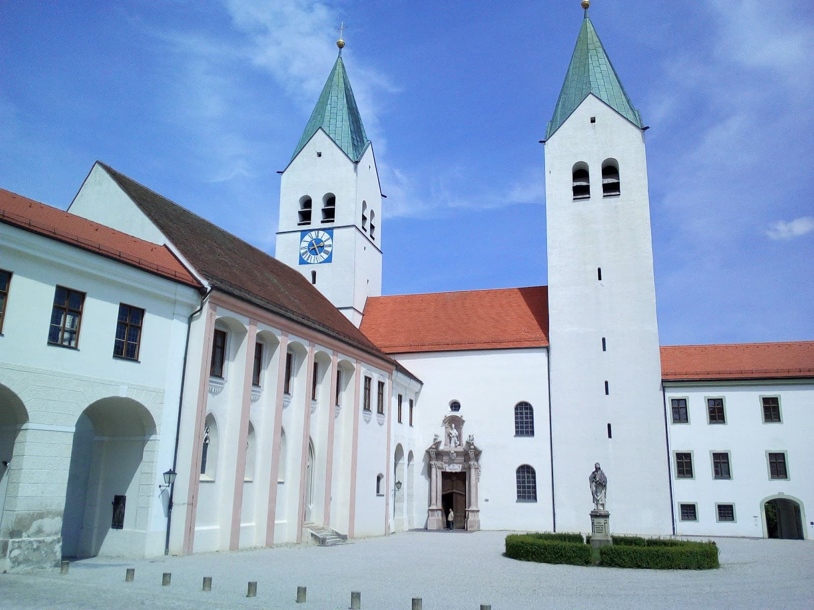 Freising Cathedral (Domberg) - Image 1