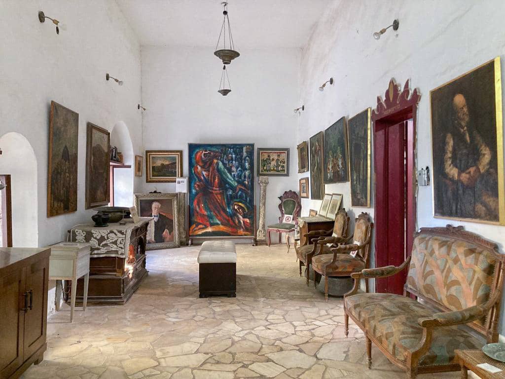 Discover Local Artists