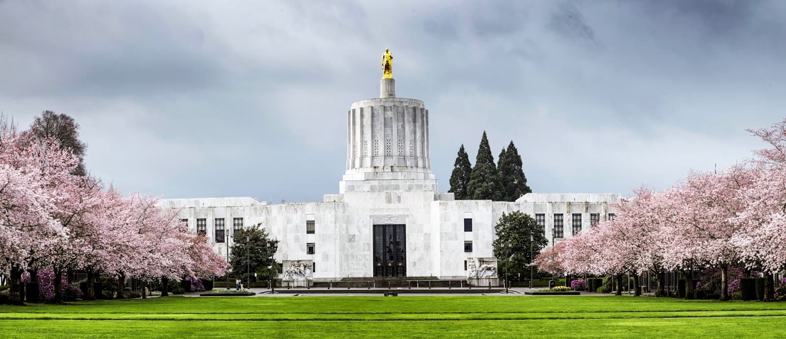 Oregon Capitol Mall - Image 1