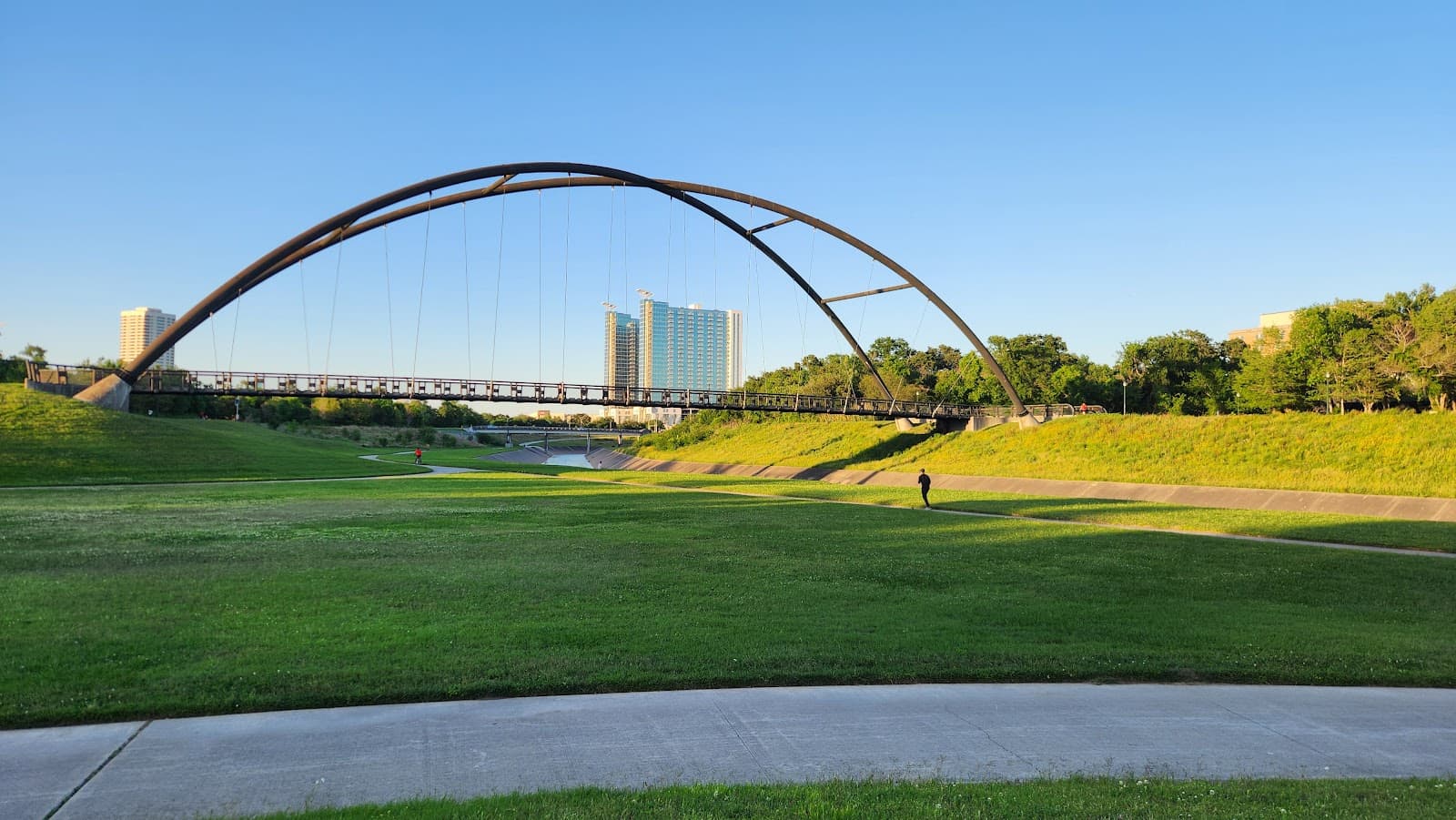 Allen Parkway Hike and Bike Trail - Image 1