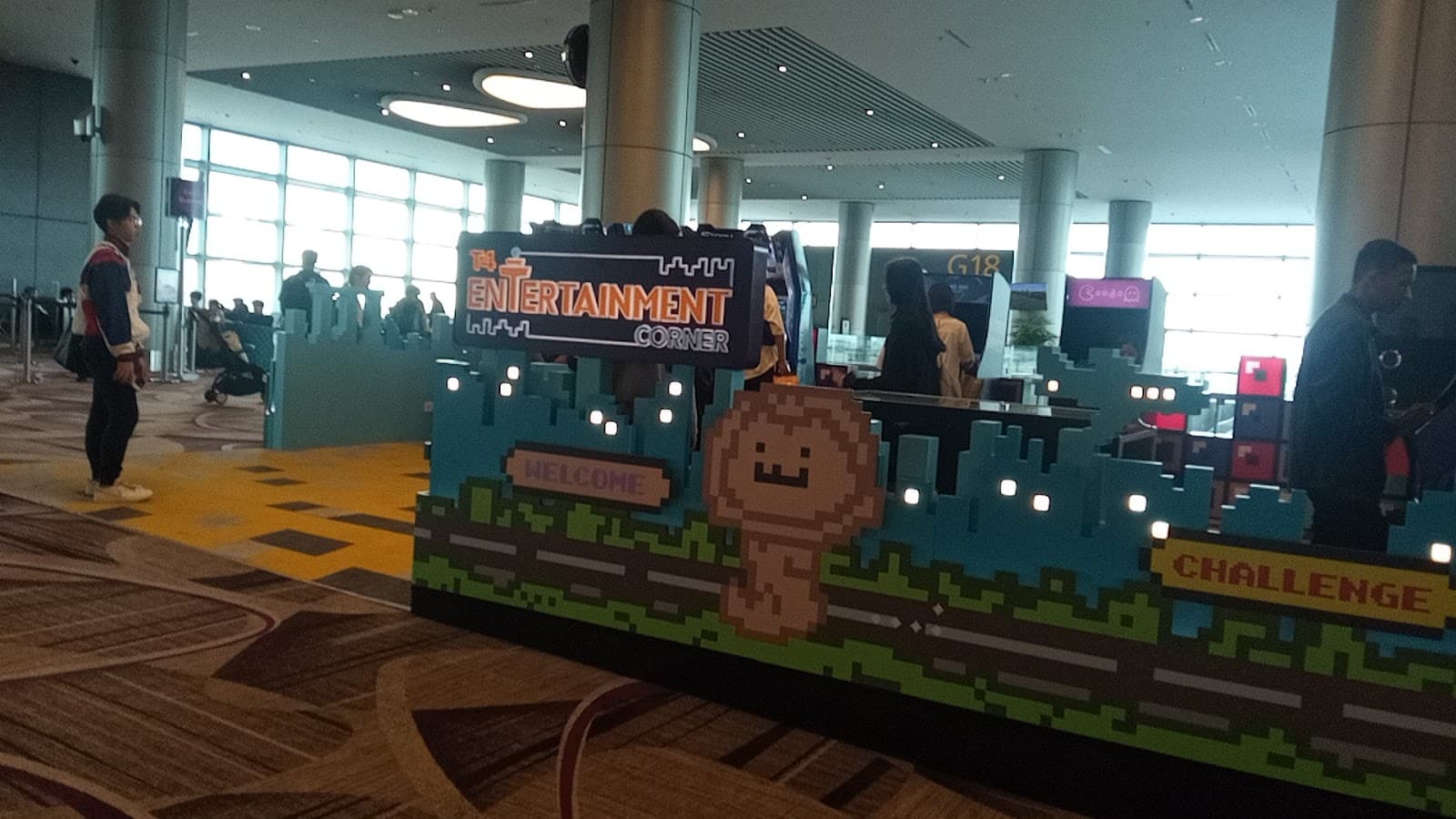 Entertainment Corner, Changi Airport Terminal 4 - Image 1