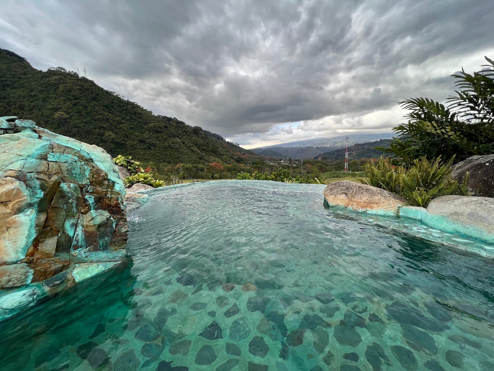 Hacienda Orosi Hot Springs - Image 1