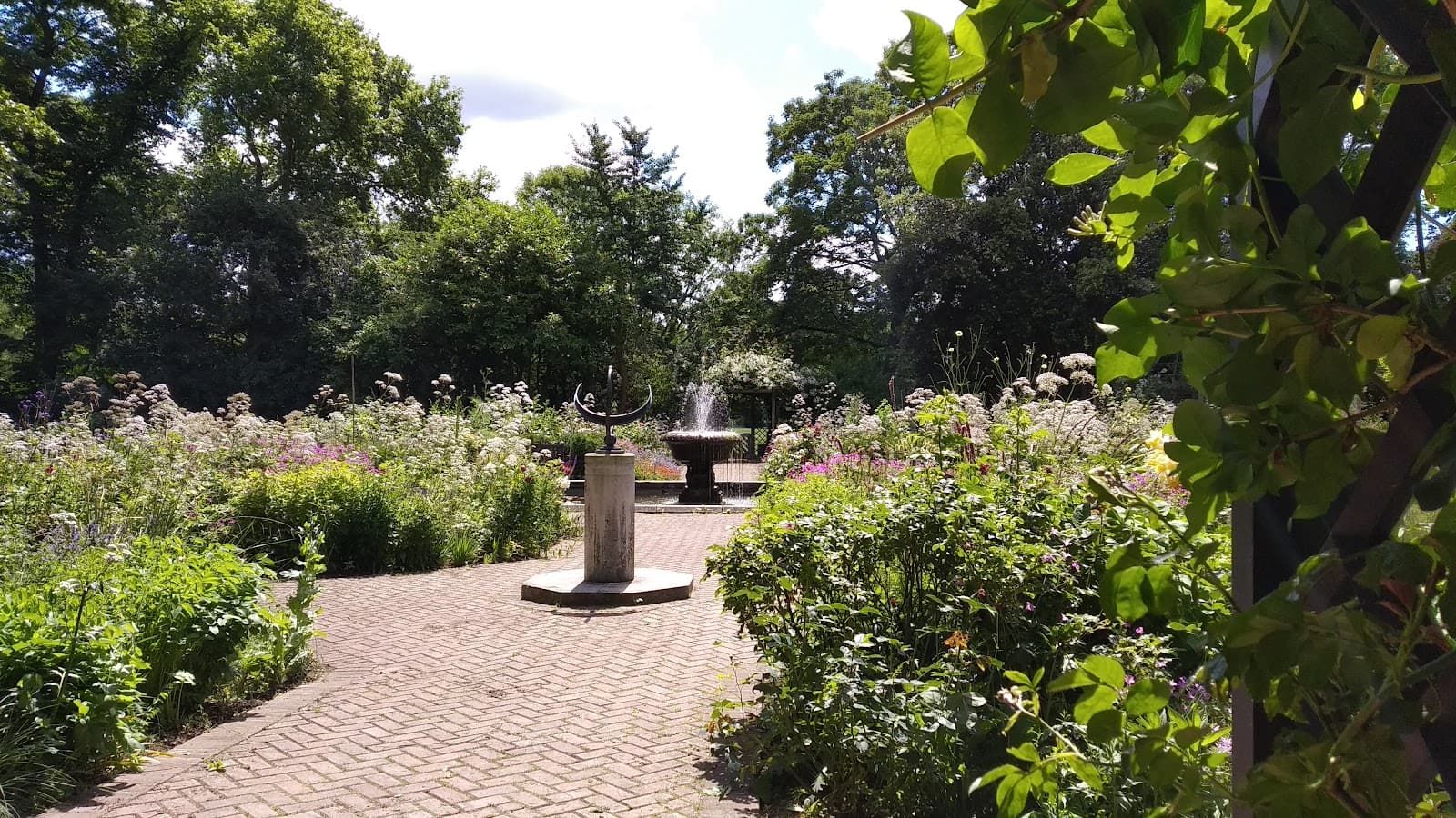 Old English Garden, Battersea Park - Image 1