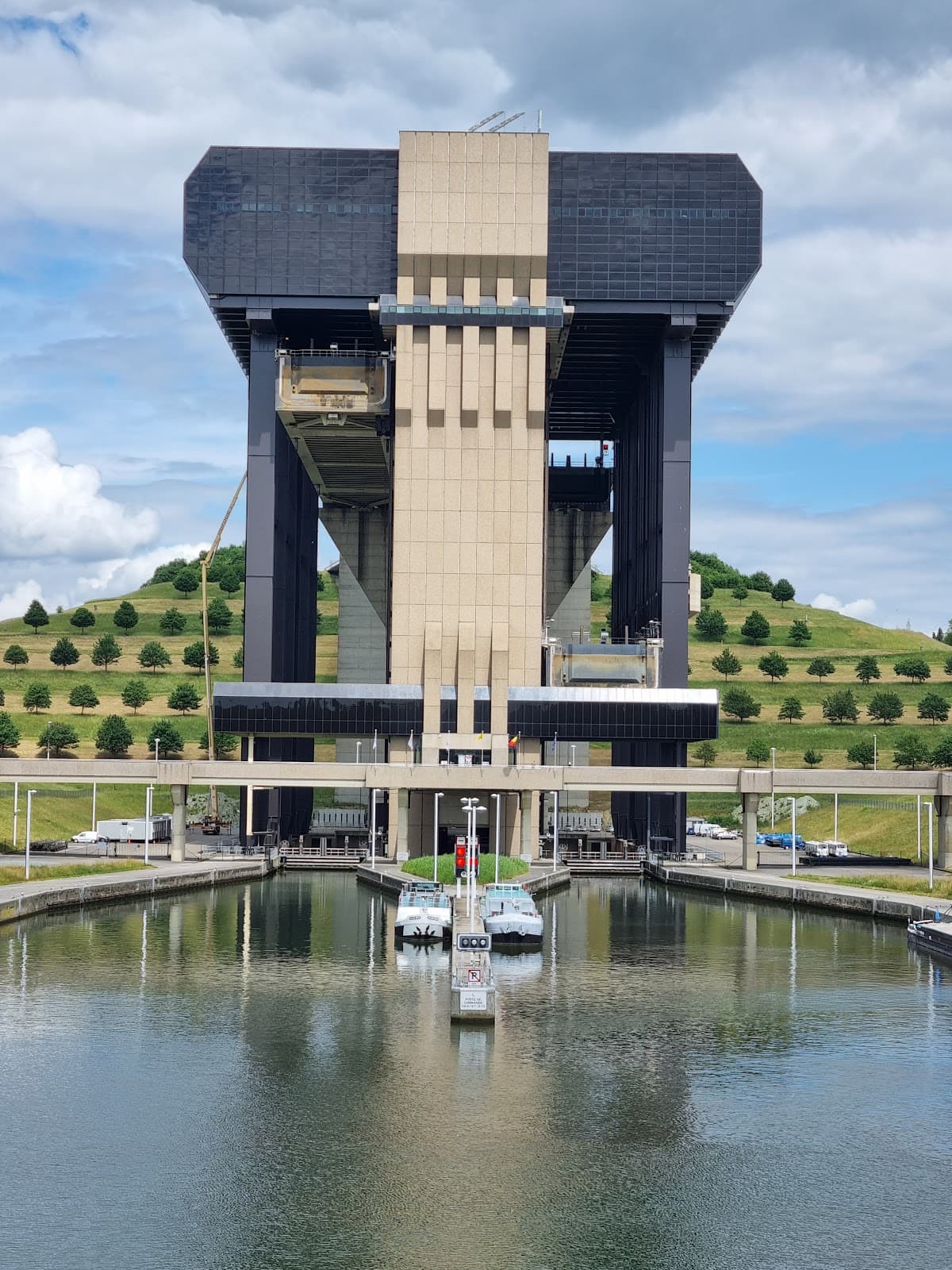 Strépy-Thieu Boat Lift - Image 1
