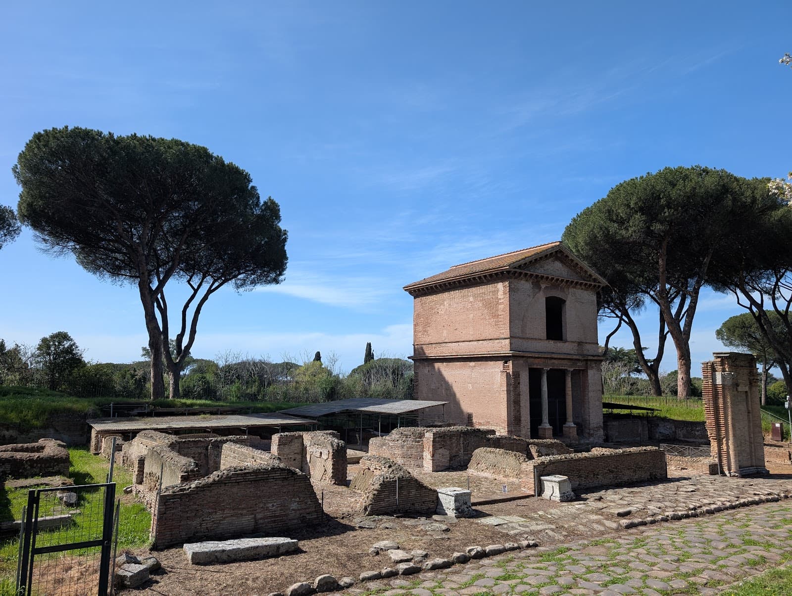 Tombs of Via Latina - Image 1