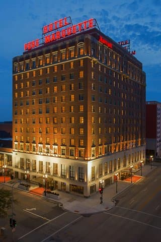 Peoria Marriott Pere Marquette - Image 1