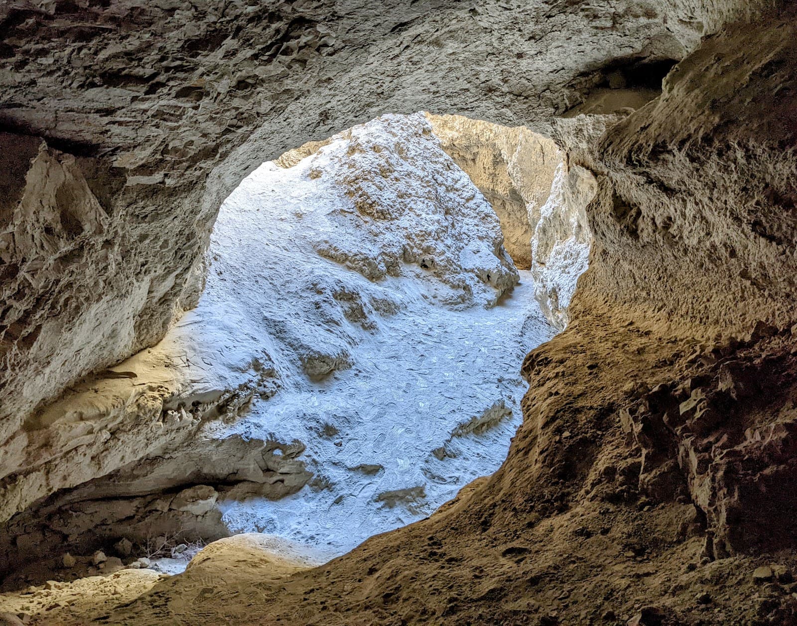 Arroyo Tapiado Mud Caves - Image 1