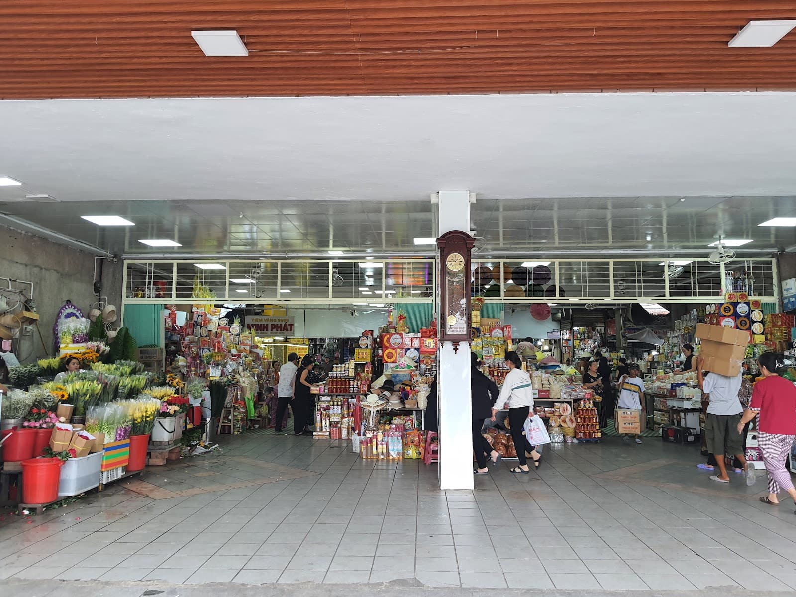 Ben Ngu Market - Image 1