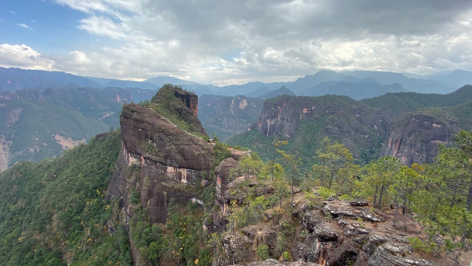Laojunshan National Park - Image 1
