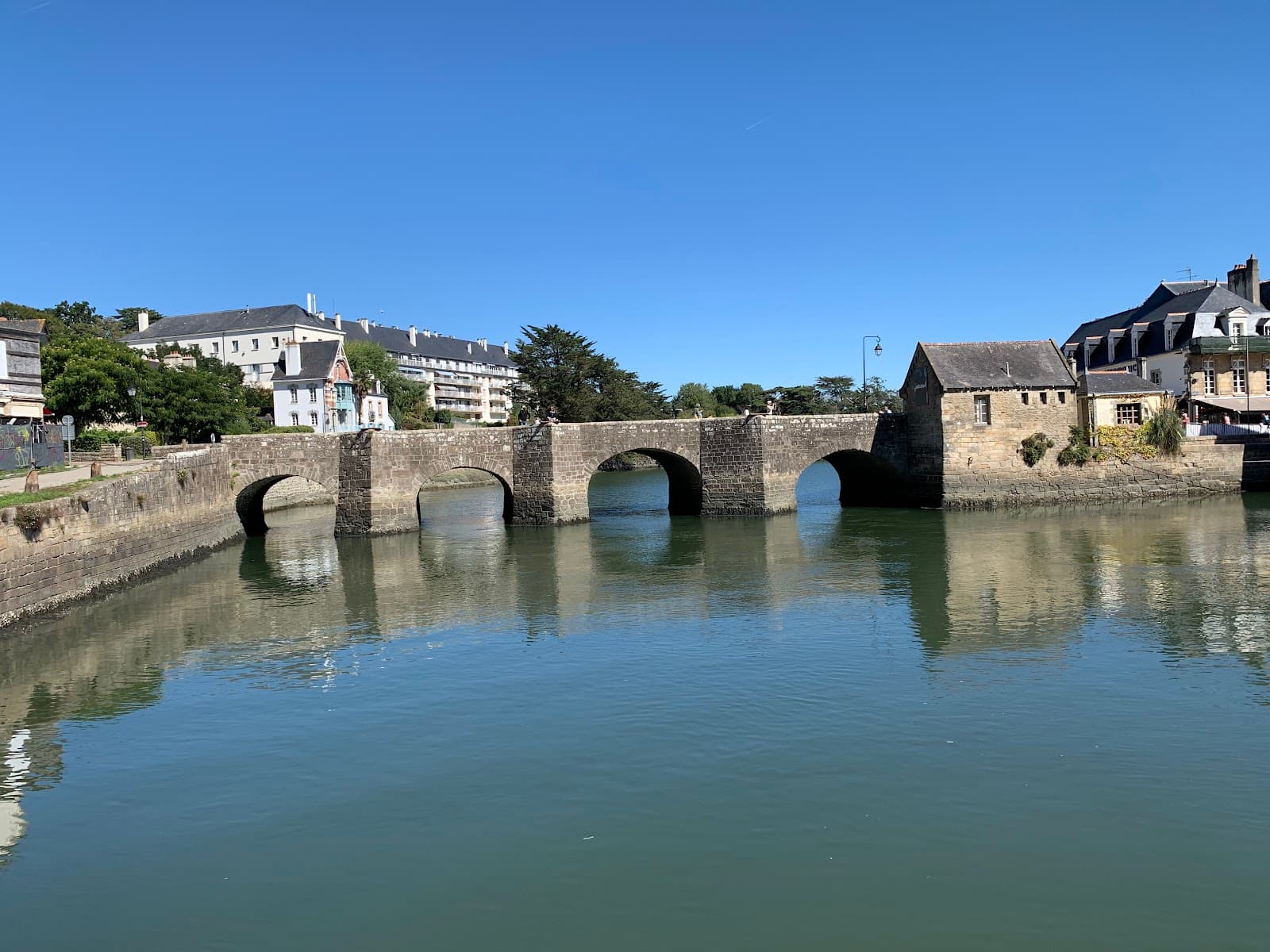 Pont de Saint-Goustan - Image 1
