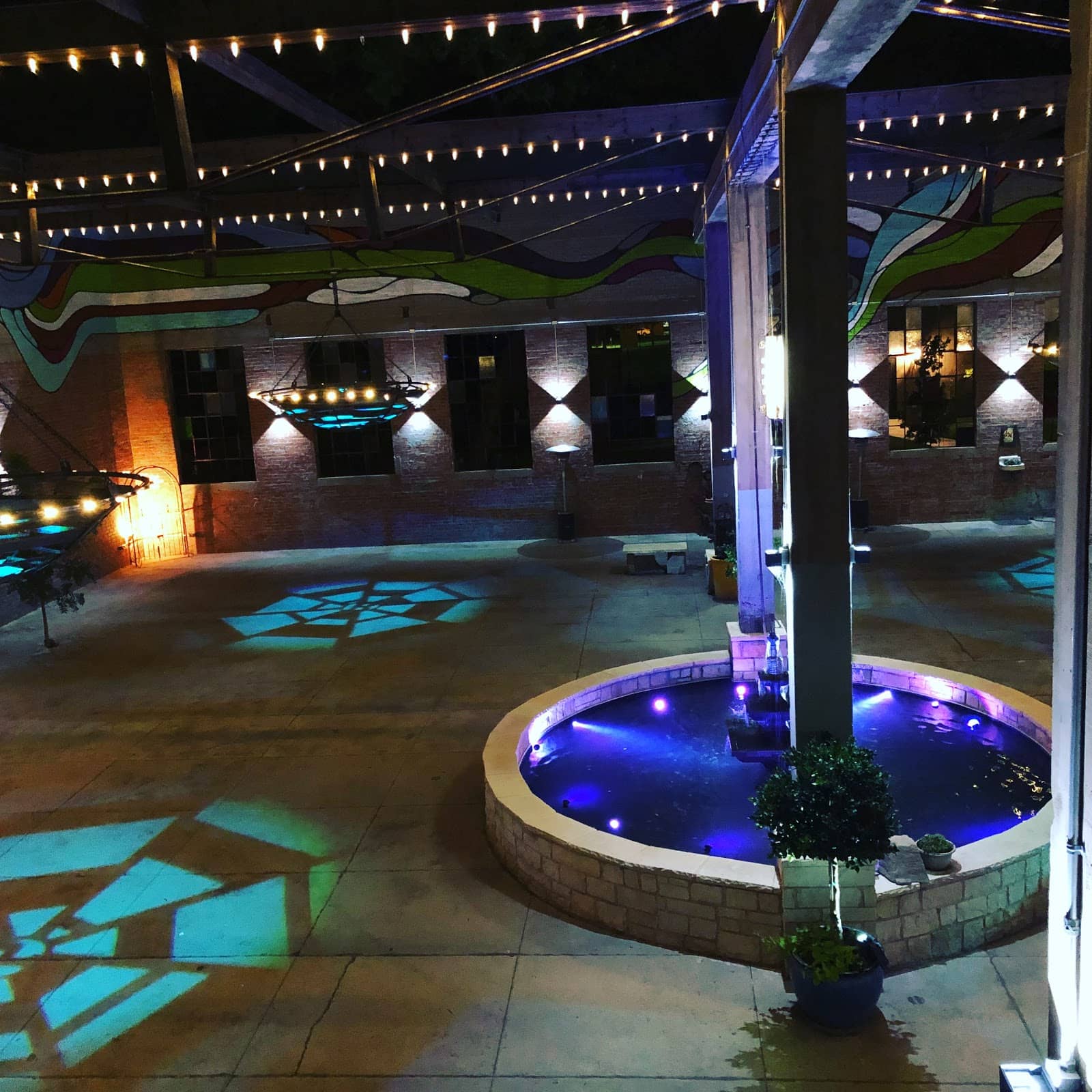 Outdoor Garden & Fountain