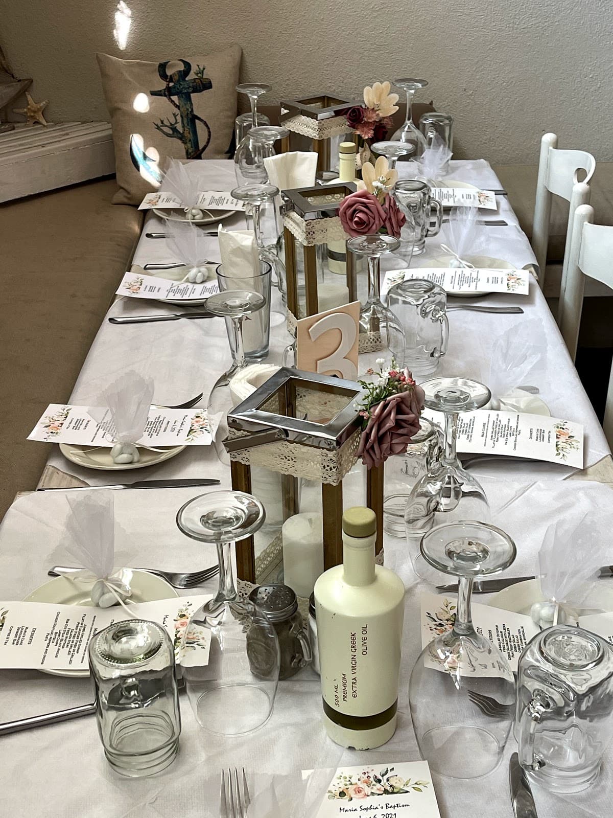 Telly's Taverna - Image 1