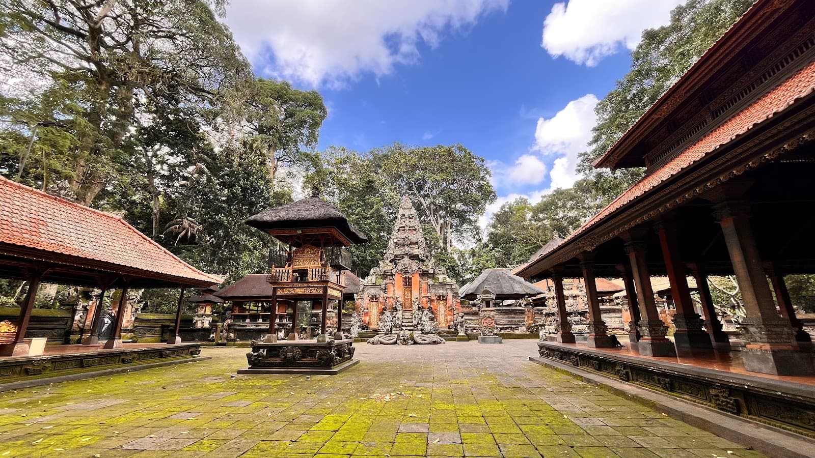 Jalan Monkey Forest Ubud - Image 1