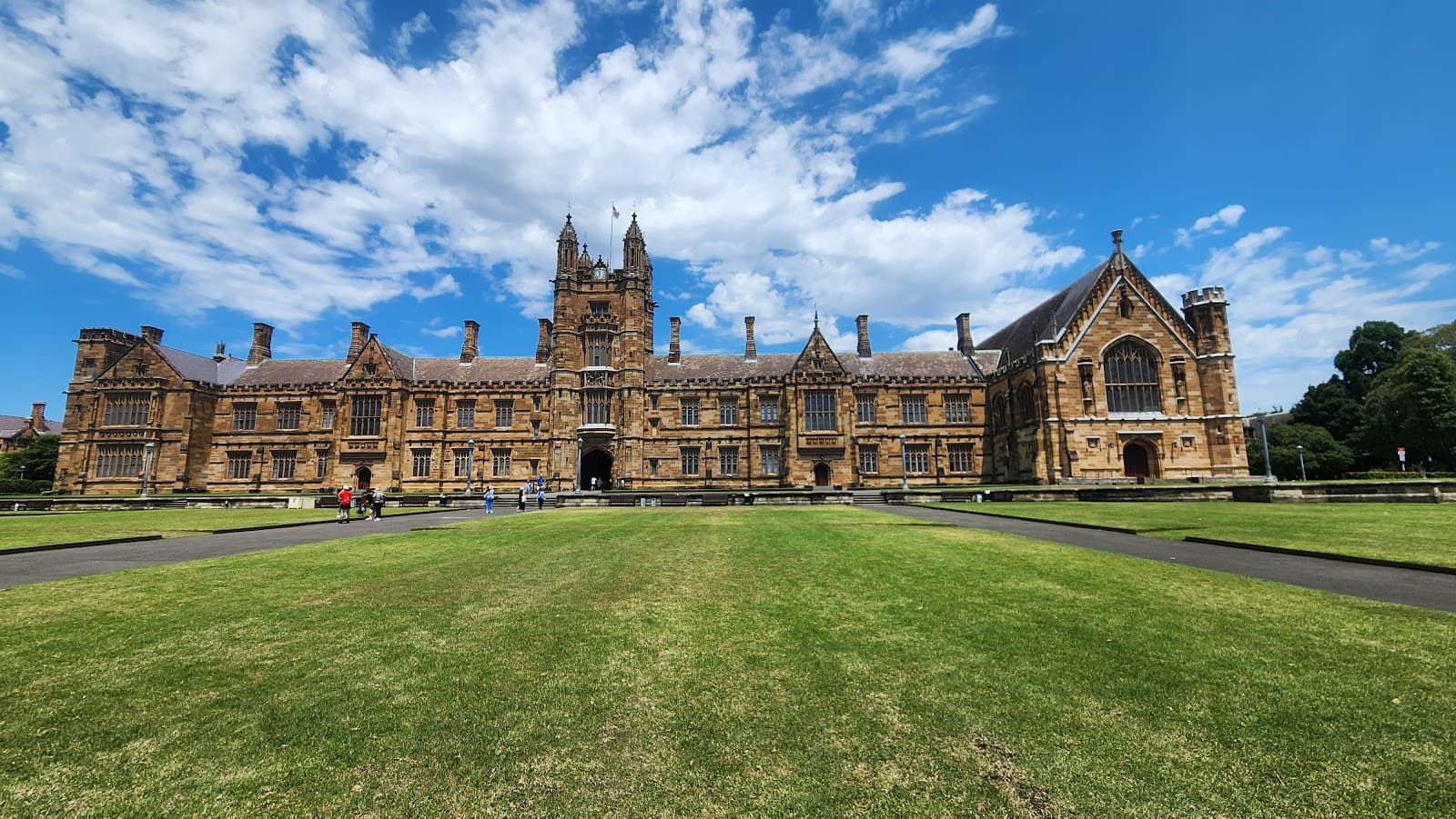 University of Sydney Quadrangle Sydney - Image 1