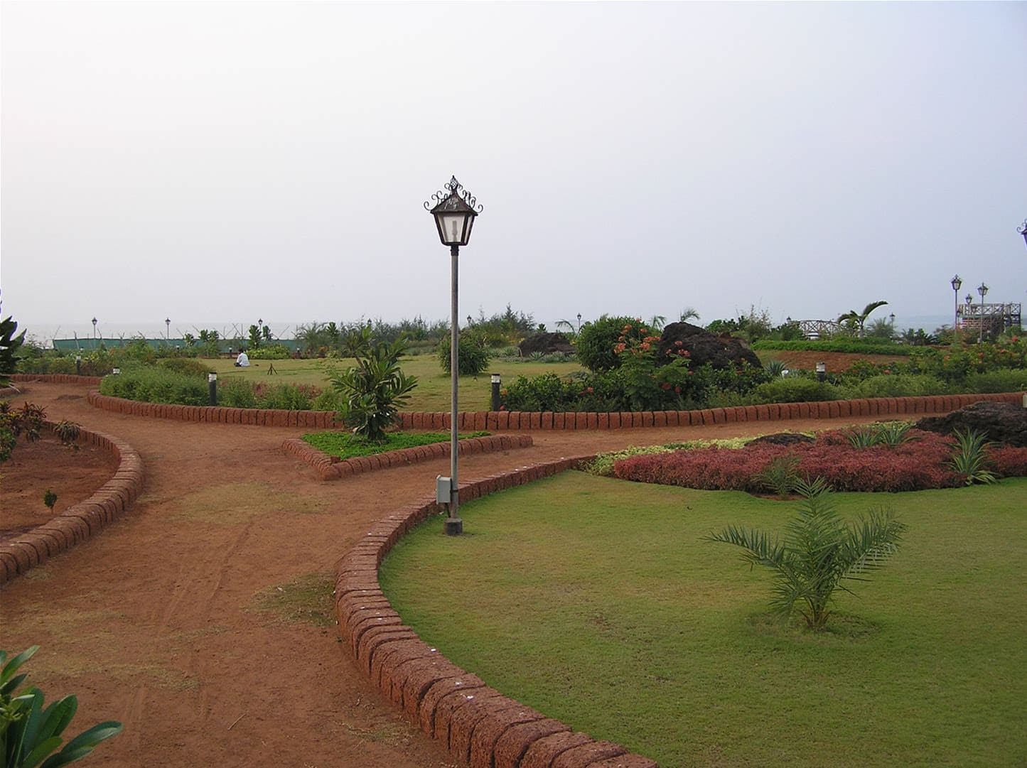 Rock Garden Malvan - Image 1